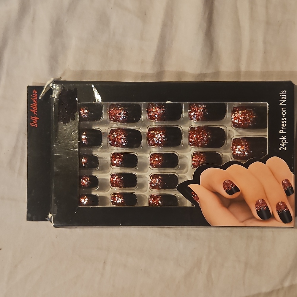 Black Press On Nails With Red Glitter Tips